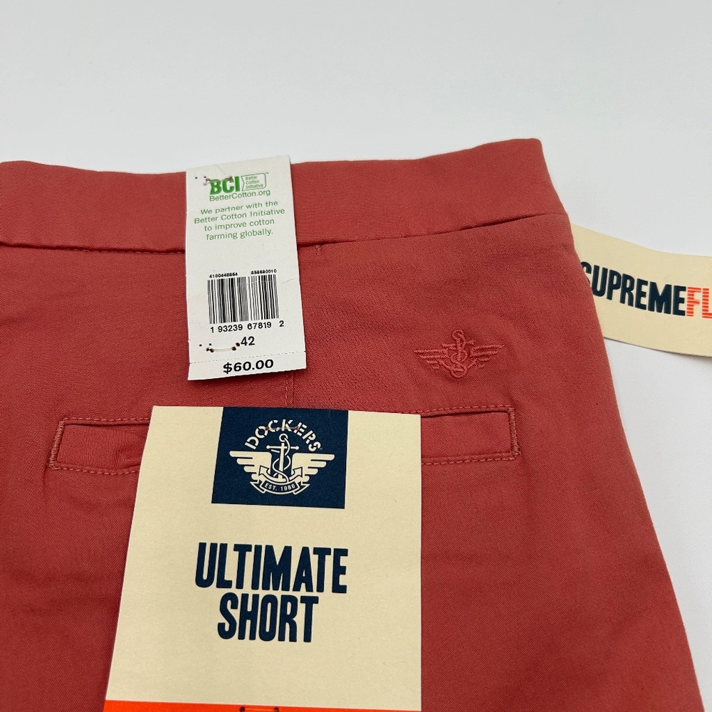 Dockers Mens Ultimate Shorts New 42 Red 360 Smart Series Supreme Flex